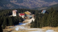 Ilgaz Dağı&#039;ndaki kayak merkezi karsız ve sessiz kaldı