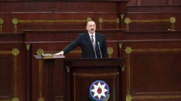 İlham Aliyev, yemin ederek görevine başladı