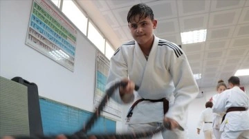 İlk uluslararası turnuvasında ikinci olan 12 yaşındaki judocu, olimpiyatları hedefliyor