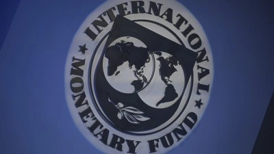 IMF, k&uuml;resel ekonomik b&uuml;y&uuml;me tahmininde aşağı y&ouml;nl&uuml; revizyonun sinyalini verdi
