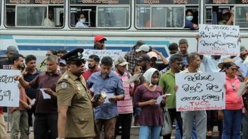 IMF'den, Sri Lanka'nın talep ettiği 2,9 milyar dolarlık kurtarma paketine onay
