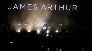 İngiliz şarkıcı James Arthur, Antalya&#039;da konser verdi