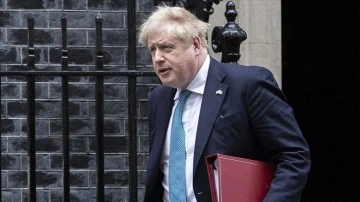 İngiltere Başbakanı Johnson, 'Abramovich'e yaptırım uygulanmamasını' yorumlamaktan ka