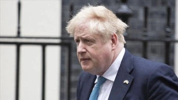 İngiltere Başbakanı Johnson, Putin'in Ukrayna'da 'savaş suçu' işlediğini söyledi