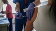 İngiltere&#039;de Oxford-AstraZeneca aşısı olan 7 kişi kan pıhtılaşması sonucu öldü
