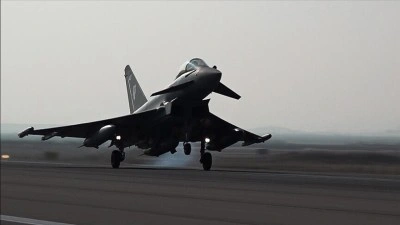 İngiltere, H&uuml;rm&uuml;z Boğazı'na ek savaş u&ccedil;ağı ve dronlar sevk edecek