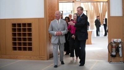 İngiltere Kralı 3. Charles, Cambridge Merkez Camisi'ni ziyaret etti