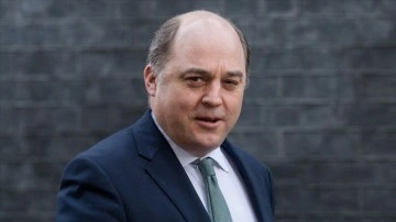 İngiltere Savunma Bakanı Wallace savunma yatırımlarının artırılmasını istedi