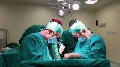 İn&ouml;n&uuml; &Uuml;niversitesi Karaciğer Nakli Enstit&uuml;s&uuml;nde 8'li &ccedil;apraz karaciğer nakli yapıldı