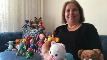 İnternetten öğrendiği amigurumi tekniğiyle 8 yıldır oyuncak örüyor