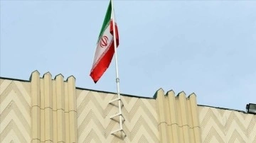 İran ABD ile yaptırımların kaldırılmasına ilişkin görüşmelerin bu hafta yapılacağını duyurdu