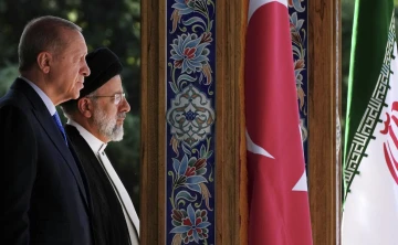 İran Cumhurbaşkanı ne zaman Türkiye’ye gelmek istese bir problem çıkıyor! -Ömür Çelikdönmez yazdı-
