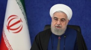 İran Cumhurbaşkanı Ruhani: Parlamento bürokrasisi olmasaydı yaptırımlar şimdiye kadar kaldırılmıştı