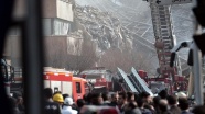 İran'da 17 katlı iş yeri çöktü