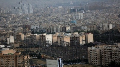 İran'da aşırı sıcaklar nedeniyle iki eyalette kamu kurumları yarın uzaktan &ccedil;alışacak