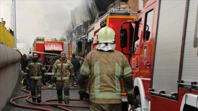 İran'da bir helikopter sebze-meyve haline d&uuml;şt&uuml;