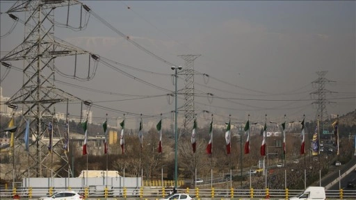 İran'da enerji tasarrufu kapsamında resmi kurumlarda yaz mesai saati uygulanacak