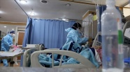 İran'da salgının 4. dalgasında hastanelerde yer kalmayınca hükümet ilave yatak için bütçe ayırd
