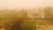 İran'da toz fırtınası 120 kişiyi hastanelik etti
