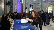 İran'daki meclis seçimlerini muhafazakarlar önde götürüyor