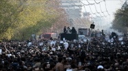 İran halkı Rusya'nın politikaları protesto etti