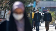 İran, IMF'den koronavirüsle mücadele için 5 milyar dolar kredi istedi