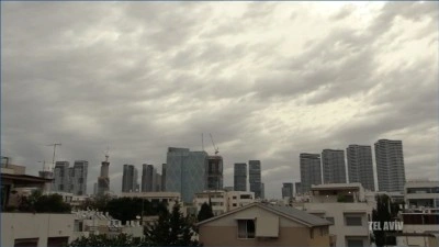 İran'ın art arda d&uuml;zenlediği misillemelerde Tel Aviv'de 14 kişi yaralandı