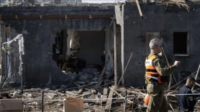 İran, İsrail'e yeni dalga f&uuml;ze saldırıları d&uuml;zenlediğini duyurdu