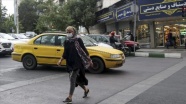 İran Kovid-19 salgınını kısmi kısıtlamalarla önlemeye çalışıyor