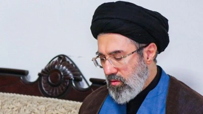 İran lideri Hamaney, Hatemu'l Enbiya Merkez Karargahı Komutanı Abdullahi ile g&ouml;r&uuml;şt&uuml;