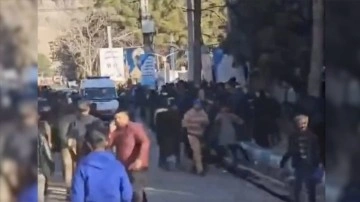İran'da Kasım Süleymani'nin mezarındaki anma törenleri sırasındaki patlamalarda 53 kişi öl