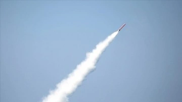 İran'dan 'hipersonik balistik füze geliştirdik' iddiası