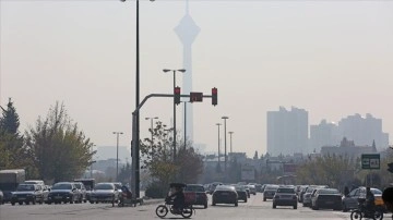 İran'ın bazı kentlerinde hava kirliliği nedeniyle eğitim çevrim içi yapılacak