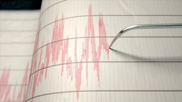 İran'ın kuzeydoğusunda 5 büyüklüğünde deprem