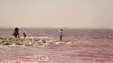 İranlı milletvekili kuraklığın etkisindeki Urumiye Gölü için uyarıda bulundu