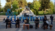 İranlı sanatçılardan Adıyaman'da sokak konseri