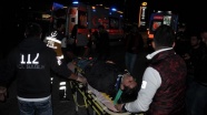 İşçileri taşıyan otobüs ile kamyon çarpıştı: 1 ölü, 29 yaralı