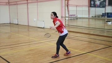 İşitme Engelli Badminton Milli Takımı dünya şampiyonasında derece almaya odaklandı