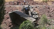 Isparta'da askeri araç devrildi: 3 yaralı