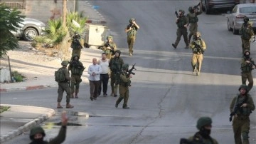 İsrail, 7 Ekim sonrası Batı Şeria'da 3 bin 290 Filistinliyi gözaltına aldı