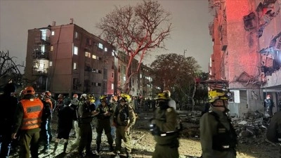 İsrail acil yardım servisi: İran saldırısında Arad kentinde 7'si ağır 64 kişi yaralandı