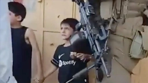 İsrail askerleri Batı Şeria'da 2 küçük çocuğu "casusluk" iddiasıyla gözaltına aldı