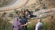 İsrail askerleri Batı Şeria’da Filistinlilere ait yapıları yıktı