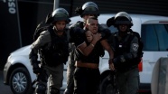 İsrail askerleri Batı Şeria&#039;daki &#039;Arafat&#039;ı anma&#039; yürüyüşlerine müdahale etti: 14 yaralı