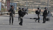 İsrail askerleri Filistinli genci şehit etti
