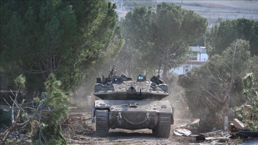 İsrail askerleri tank ve zırhlı araçlarla Lübnan topraklarını ihlal etti