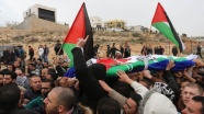 İsrail askerlerinin öldürdüğü Filistinli kadının cenazesi defnedildi