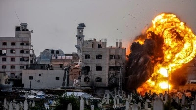 İsrail, ateşkesi ihlal ederek Gazze Şeridi'ne saldırılarını s&uuml;rd&uuml;rd&uuml;