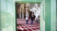 İsrail, Batı Şeria ve Kudüs'te İslam'ın kutsallarını 99 kez ihlal etti