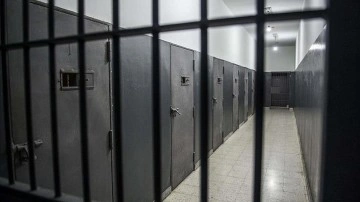 İsrail cezaevlerinde bulunan 1000 Filistinli, süresiz açlık grevine başladı